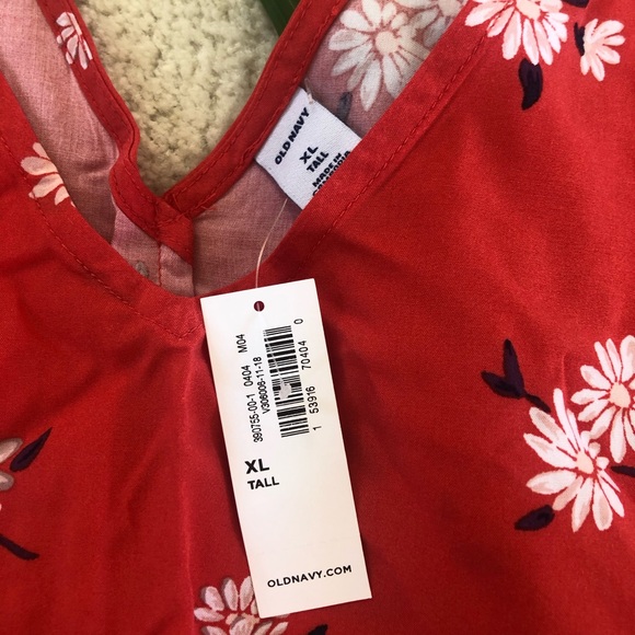 Old Navy Sleeveless Shift Dress - Picture 2 of 2